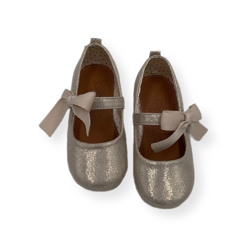 Zapato Cerrado con Moño modelo Laysi