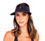 Visera para adulto abierta con pliegues y SPF 50+ modelo capri