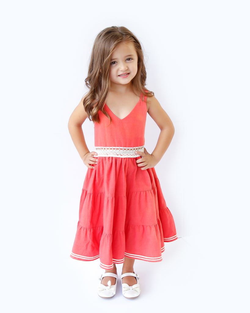 Vestido para niña modelo tirantes