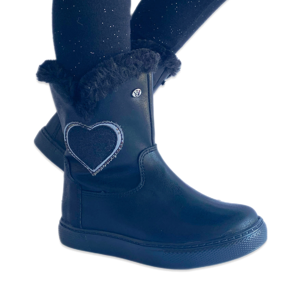 Bota con peluche y detalle de corazon modelo: Galaxy 21760