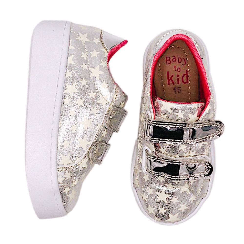 Tenis blancos best sale con estrellas