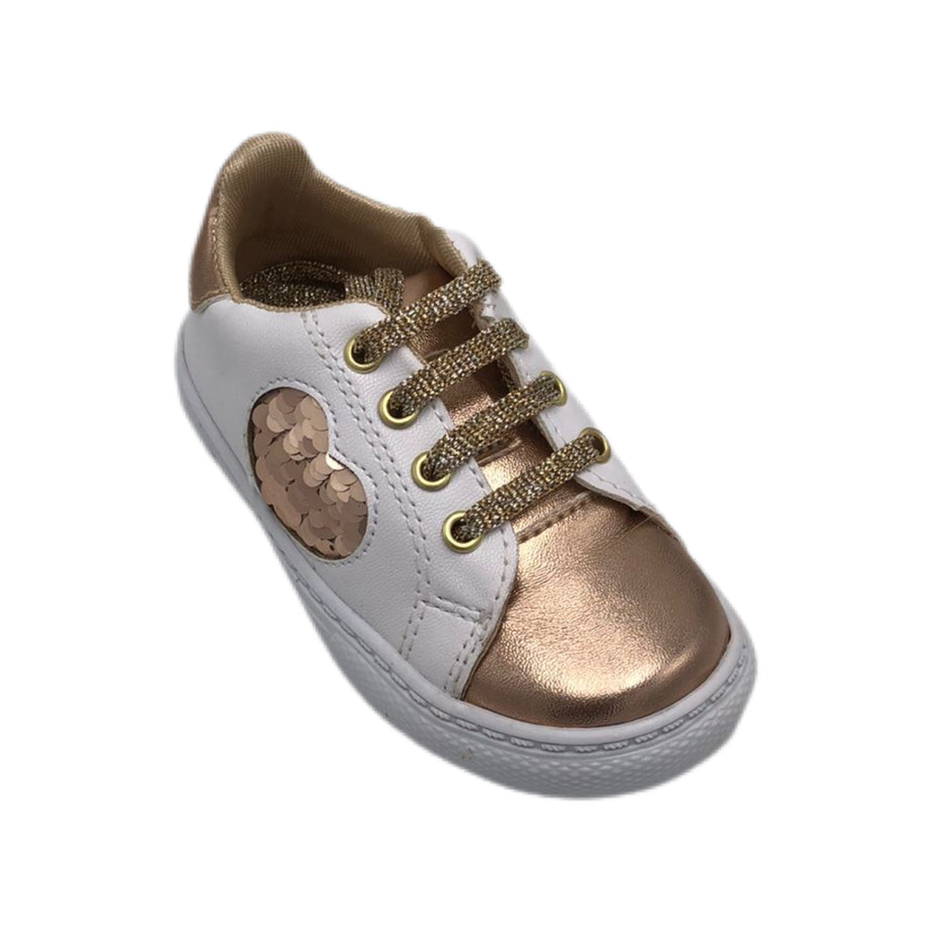 Tenis con corazon modelo napa metalica 22764